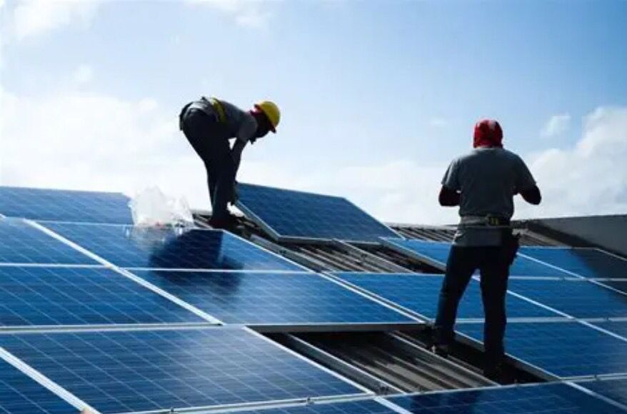 SunTech impulsa soluciones de energía solar con tecnología e innovación para hogares, comercios e industrias